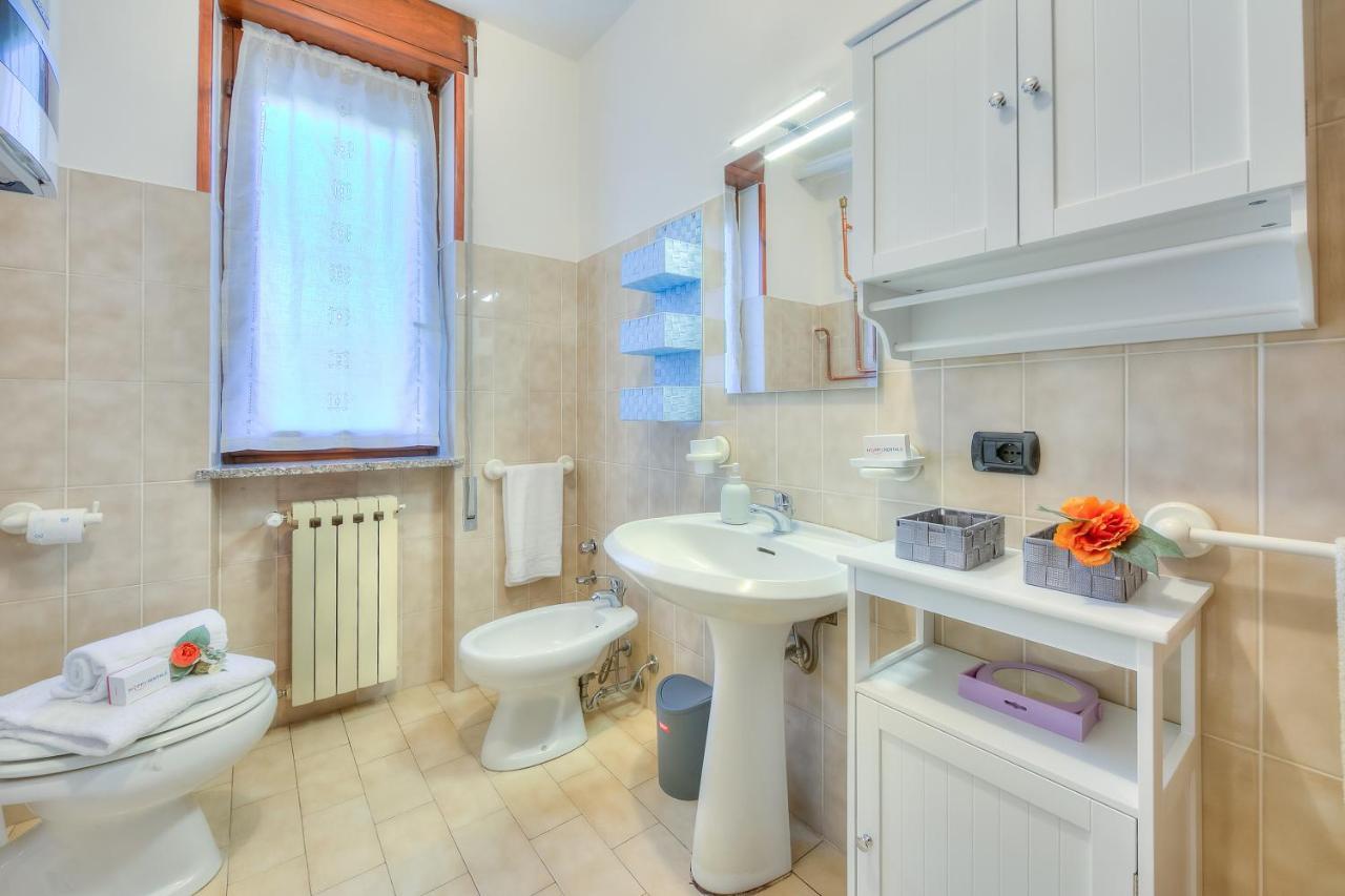 Holiday home Cedar House Few Minutes From - Happy *