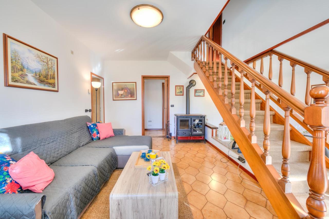 Holiday home Cedar House Few Minutes From - Happy Angera